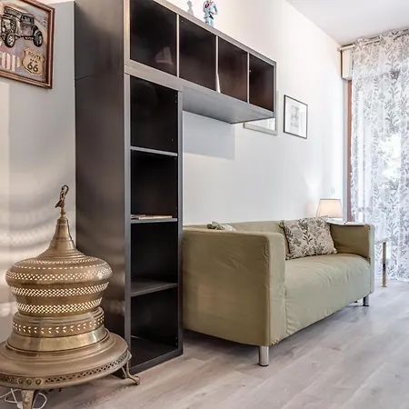 Piume - Sweet Dreams In Apartment