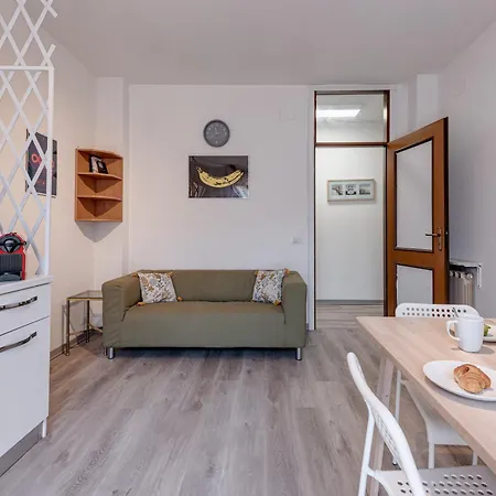 Piume - Sweet Dreams In Apartment