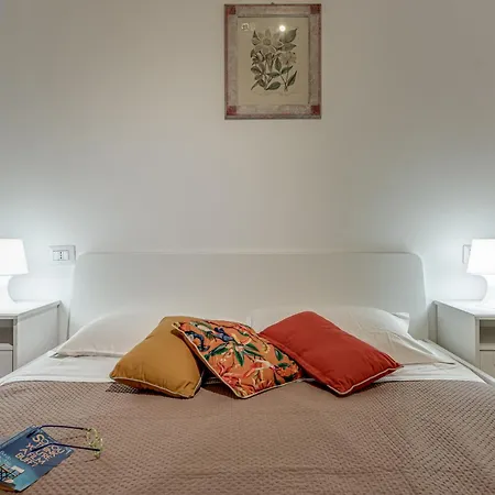 Piume - Sweet Dreams In Apartment *